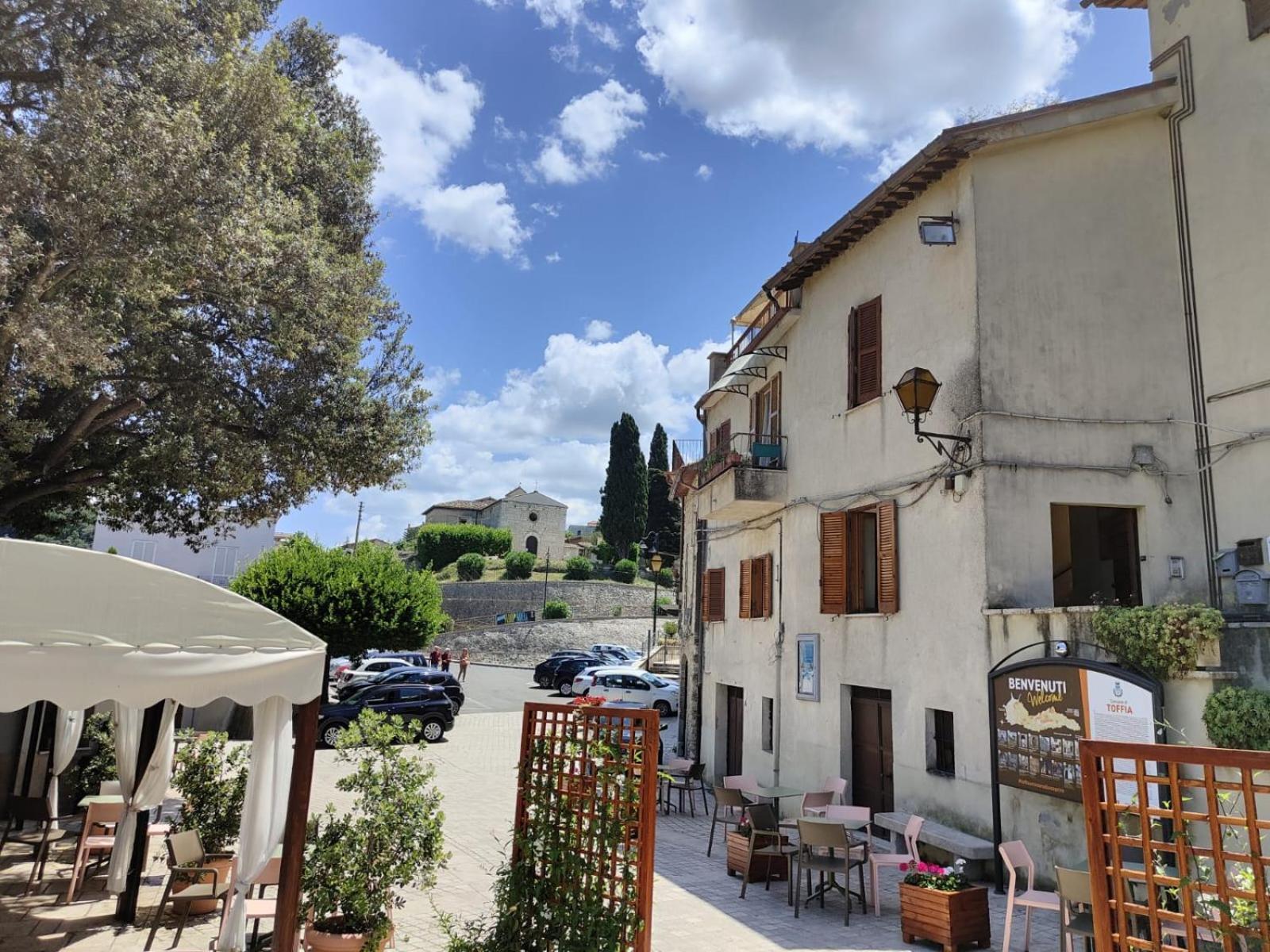 La Casa In Piazza Apartamento Toffia Exterior foto